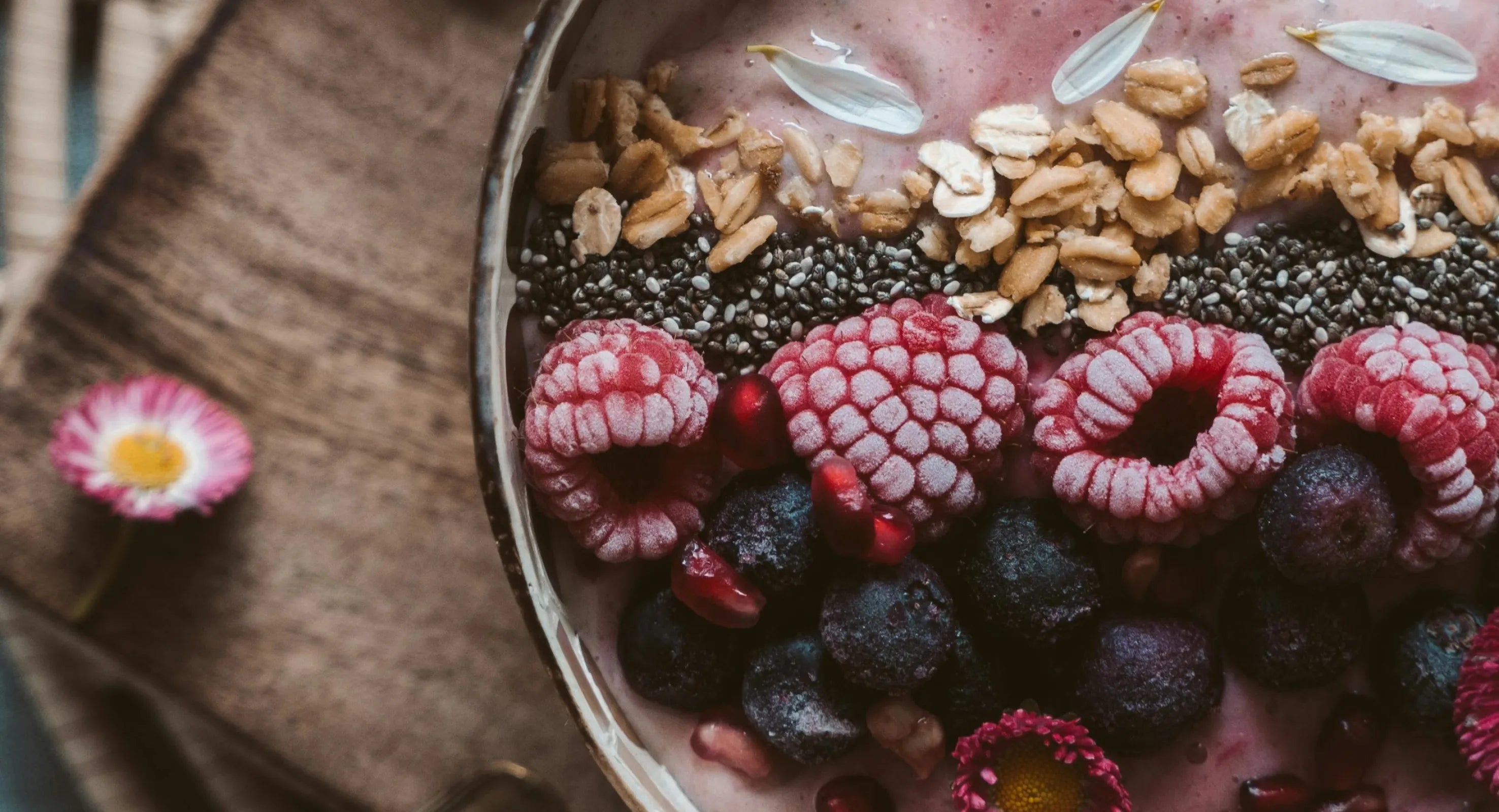 A healthy weight loss breakfast with chia seeds